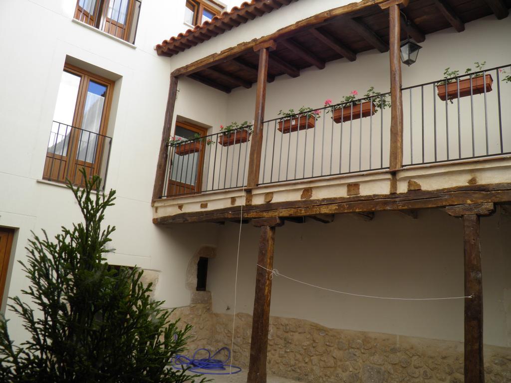Apartamentos Turisticos Peñafiel Eksteriør bilde